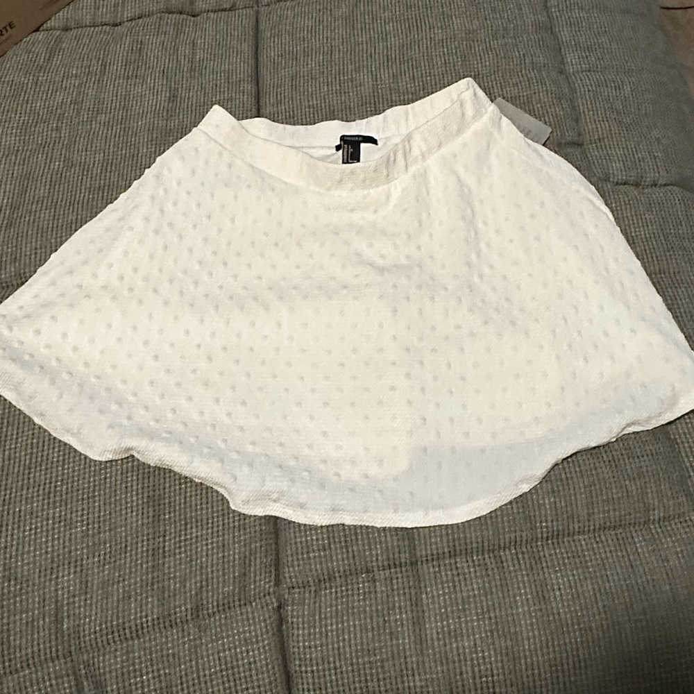 White Swiss Dot Mini Skirt. Size L. NWT.